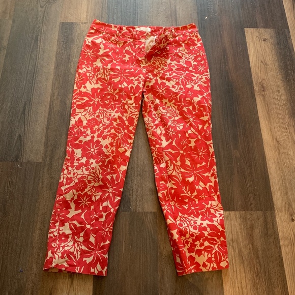 Talbots signature floral cropped chinos .‎ Worn a few tines. Great shape - Picture 1 of 4